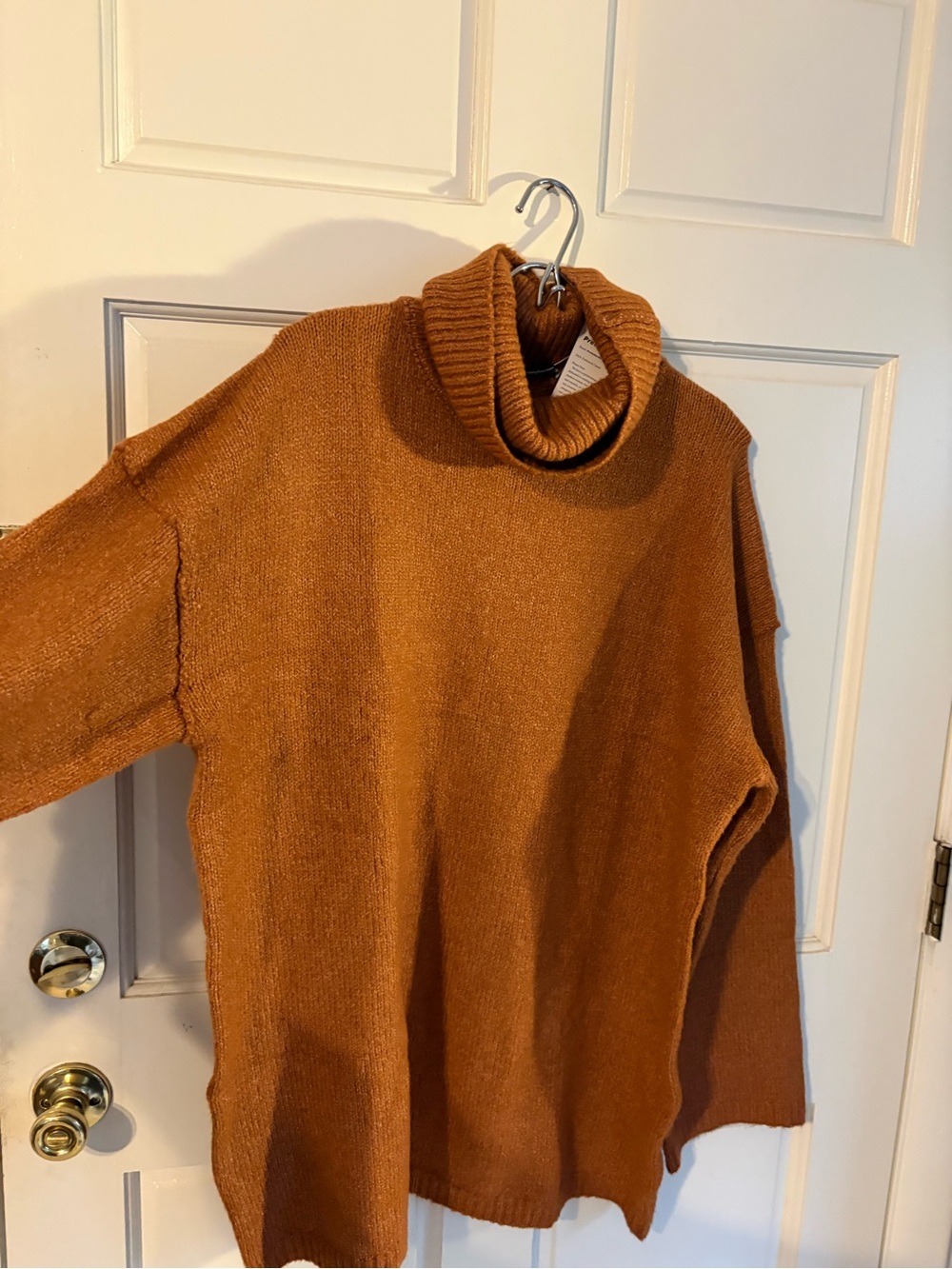 Women’s Turtleneck Sweater in Rust